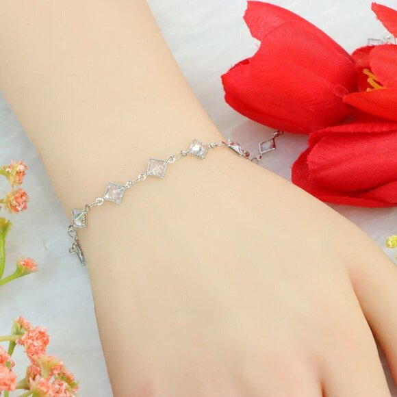 "New Beautiful Design Bracelet for Women/Girls, Gift, B803 - Picture 3 of 10